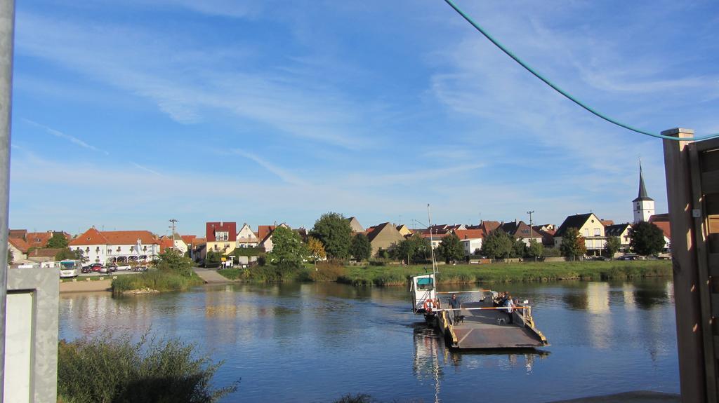 Pension Am Weinberg Bed & Breakfast Mainstockheim Eksteriør bilde